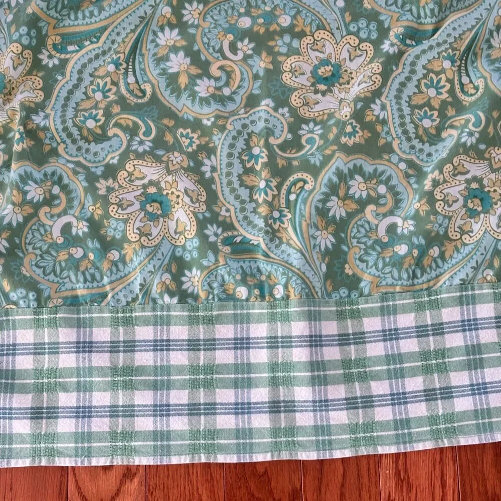 April Cornell Tablecloth 45